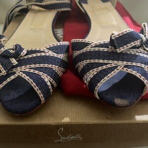 Christeriva Flat GG/Denim/VV- size 40- Christian Louboutin strap up sandel
